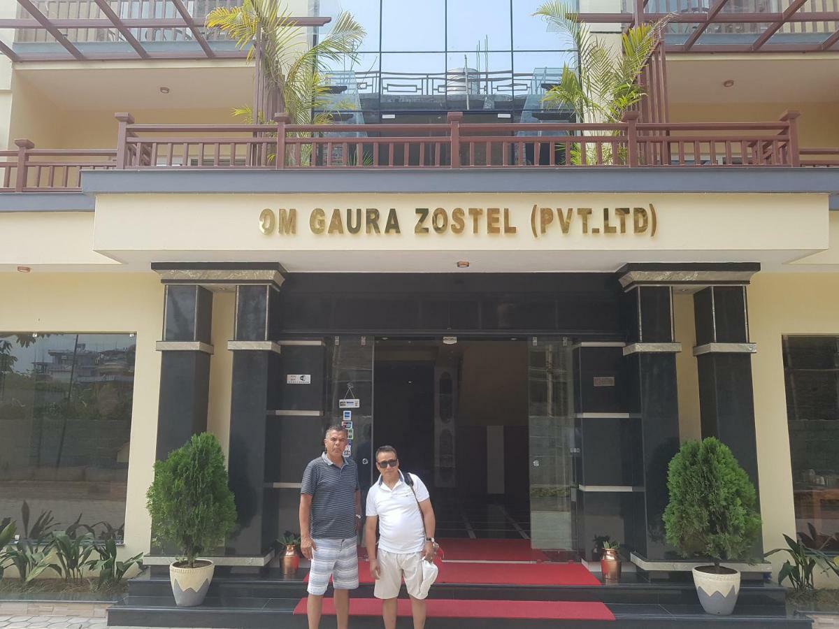 Om Gaura Hotel بوكْرا المظهر الخارجي الصورة